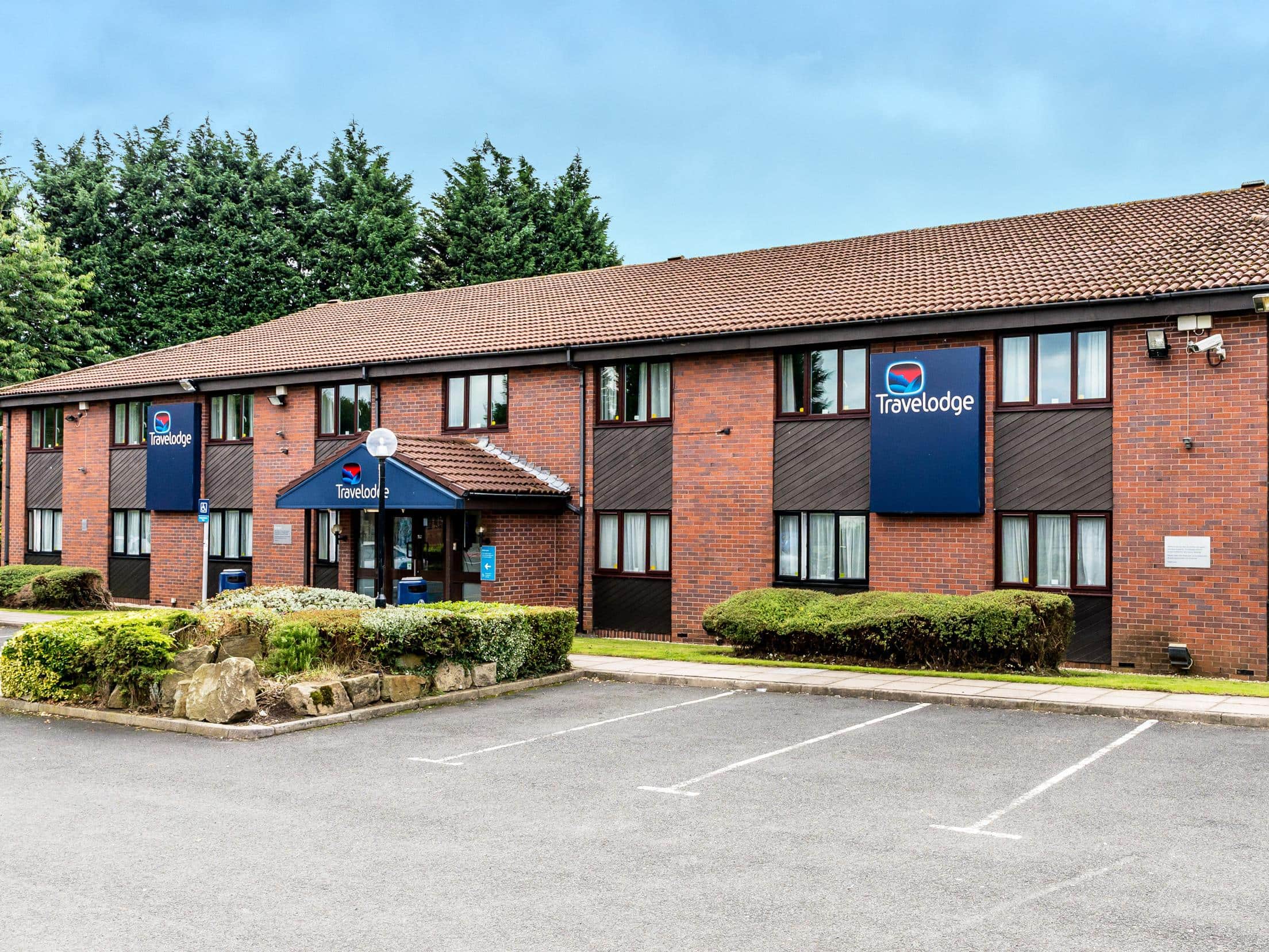 Birmingham Oldbury - Exterior