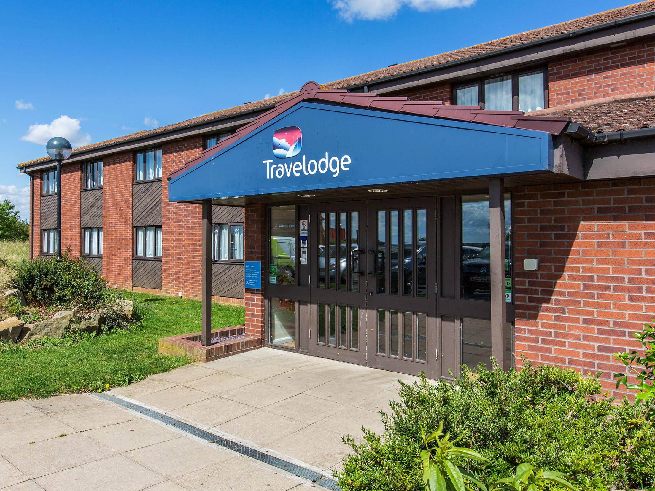 Huntingdon Fenstanton - Exterior
