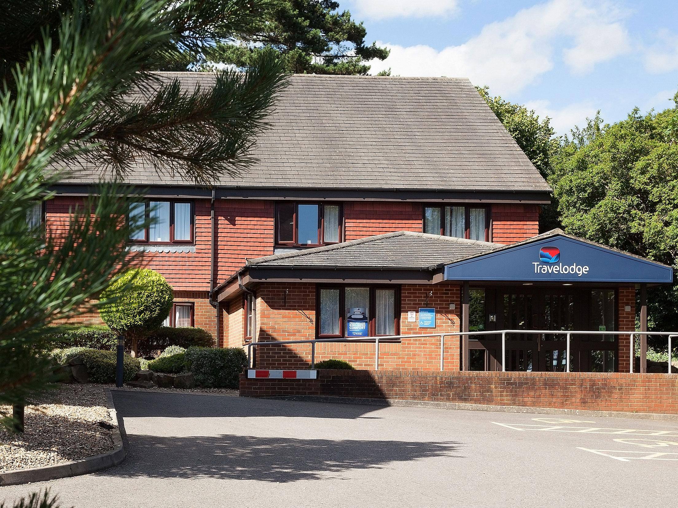 Bracknell - Exterior