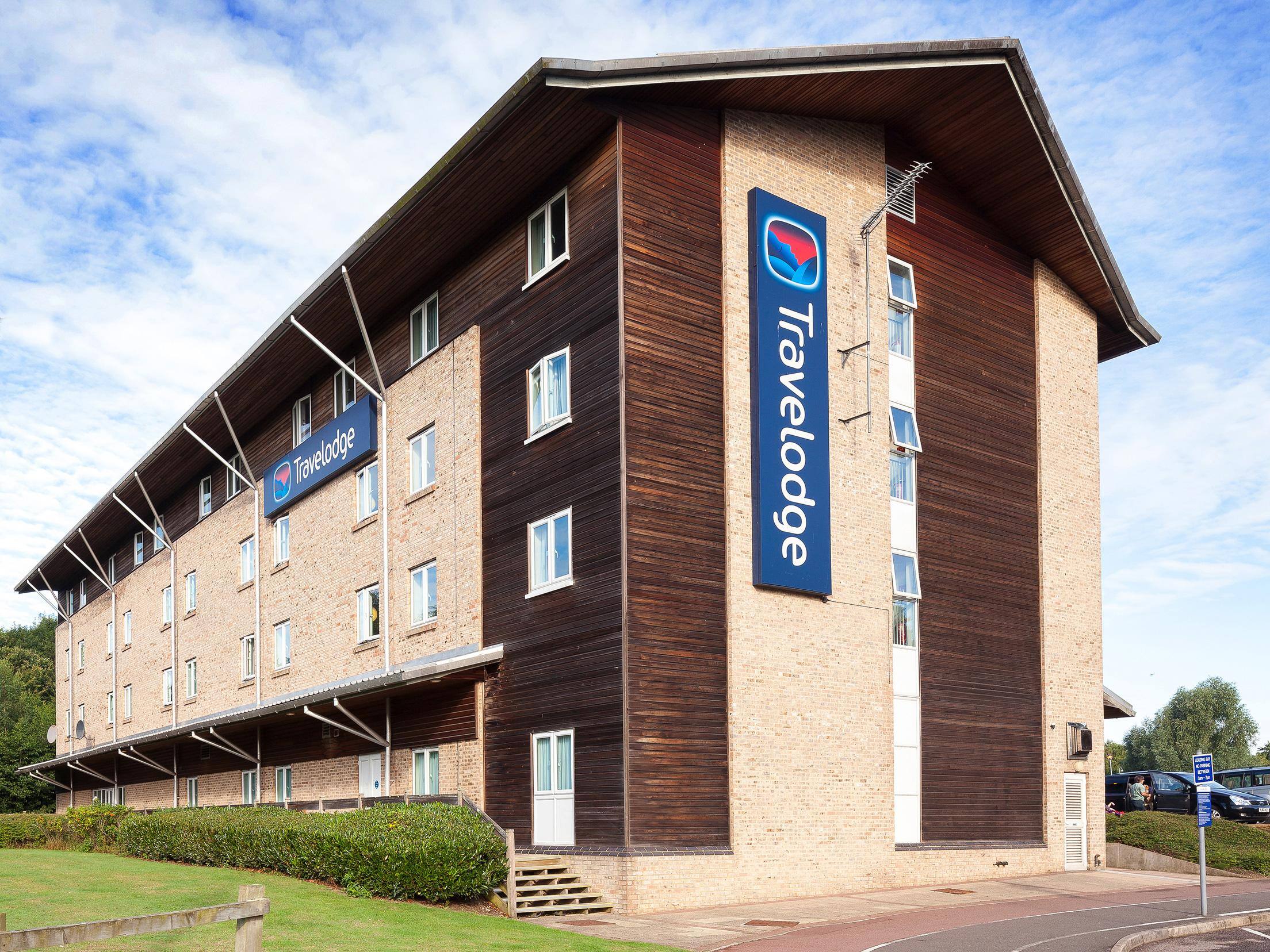 Ashford - Exterior