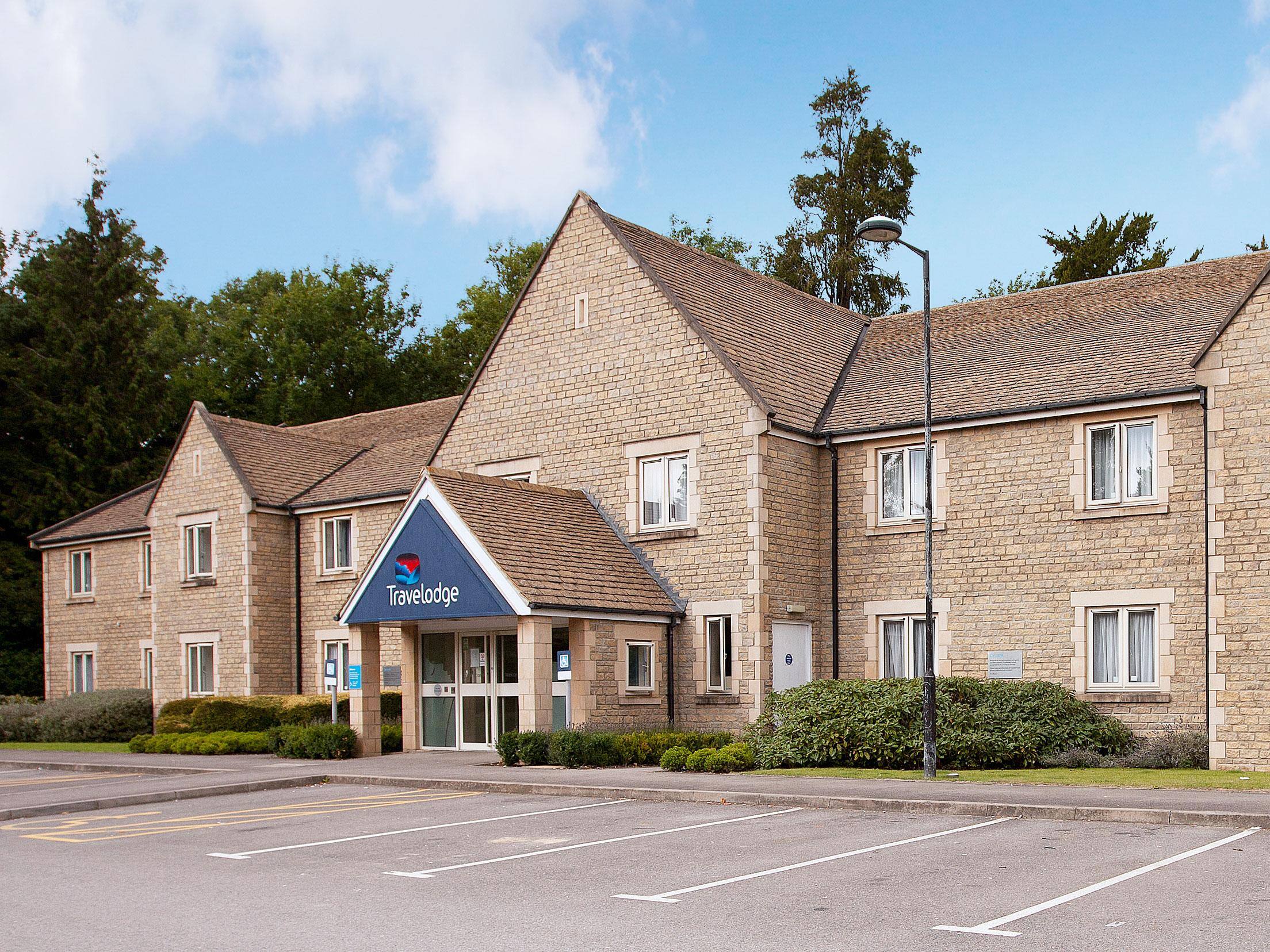 Circencester - Exterior