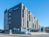 Chatham Maritime hotel exterior