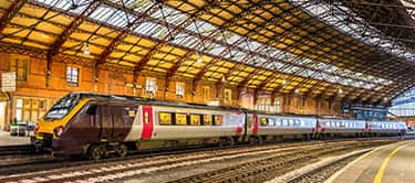 train at bristol temple meads station