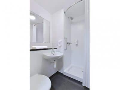 Caterham Whyteleaf Shower Room