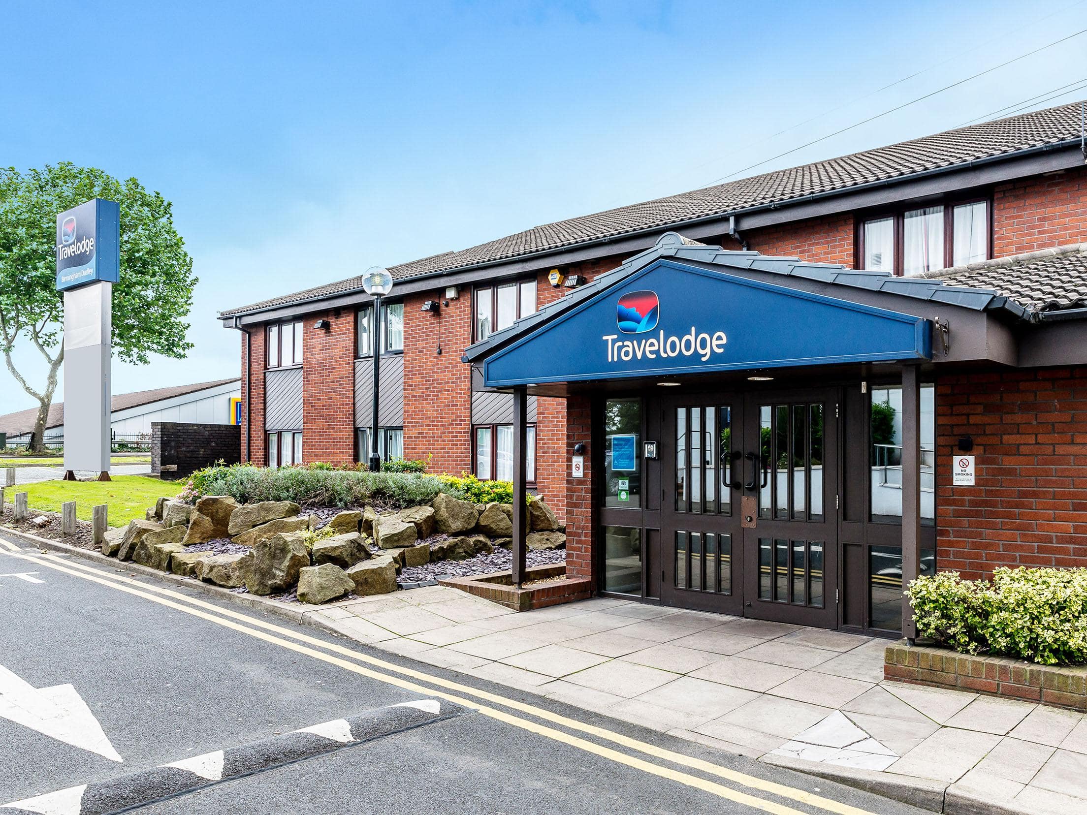 Travelodge Birmingham Dudley hotel Birmingham Dudley hotels