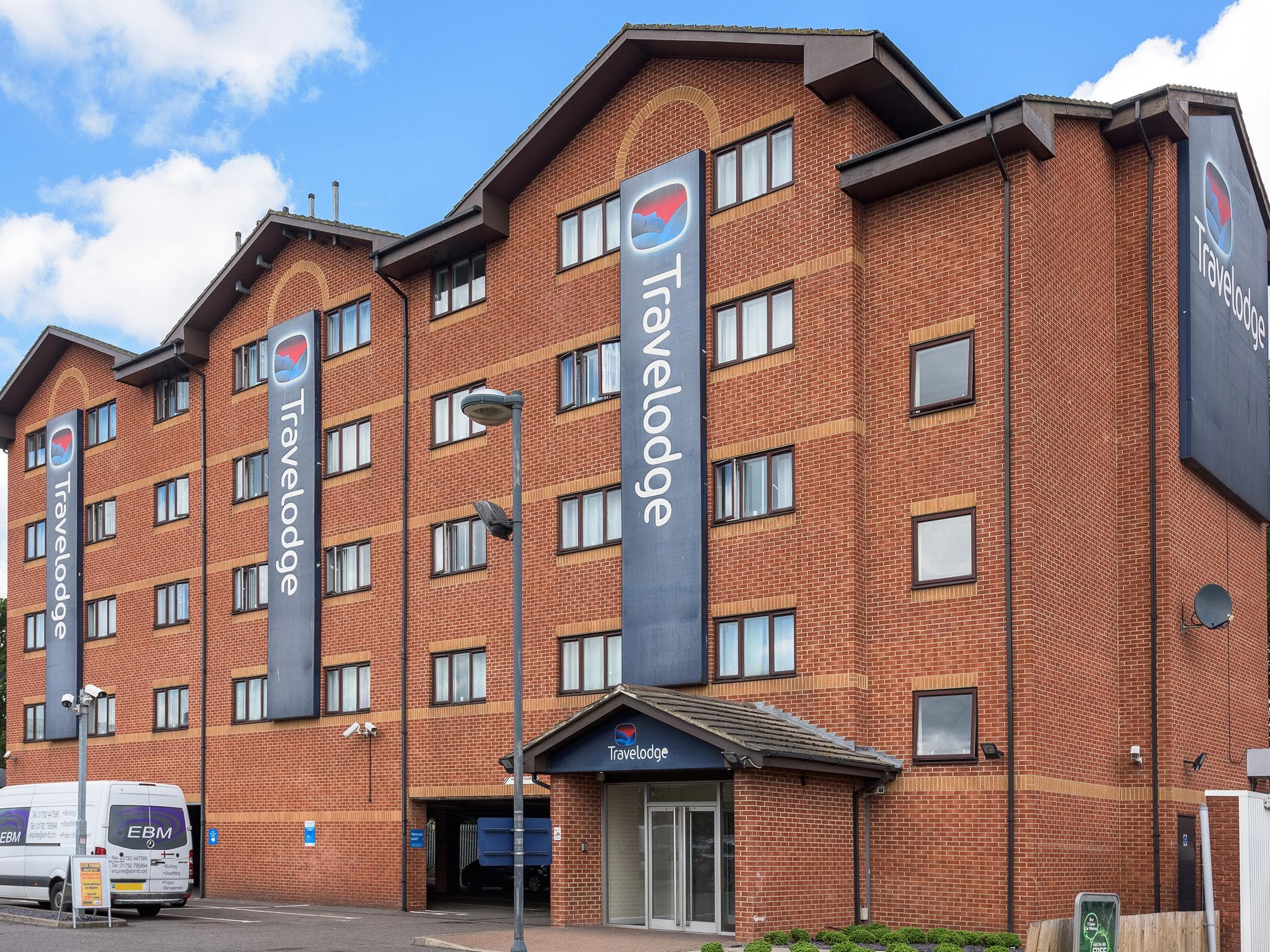 what is travel lodge