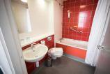 Limerick Castletroy - Bathroom