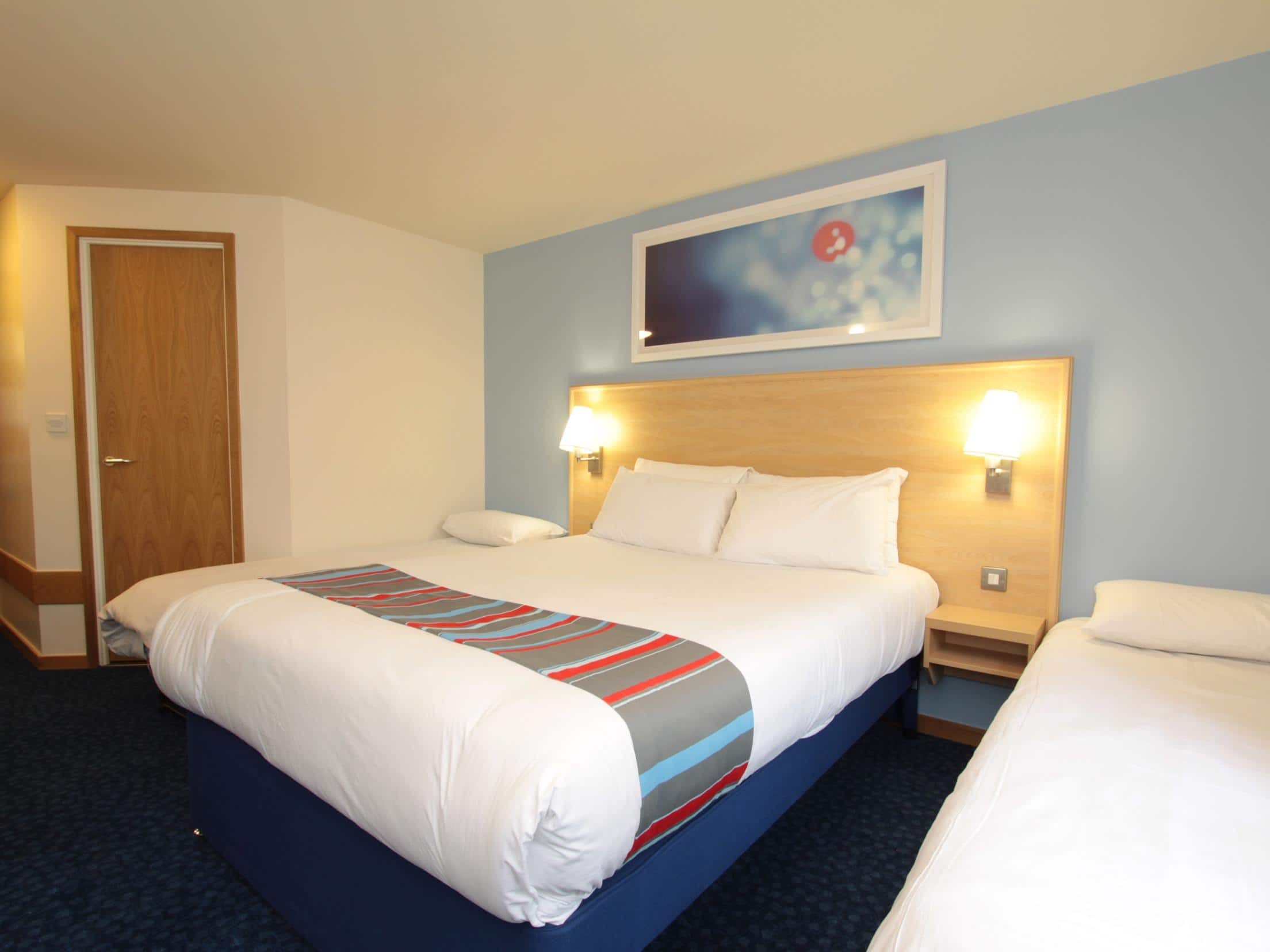 Travelodge Wirral Eastham hotel Wirral Eastham hotels